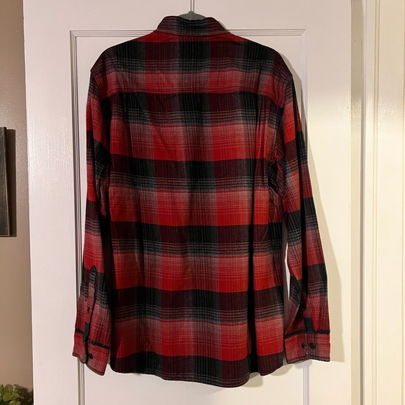 NWT Red and Black North Face Plaid Flannel - Picture 5 of 5